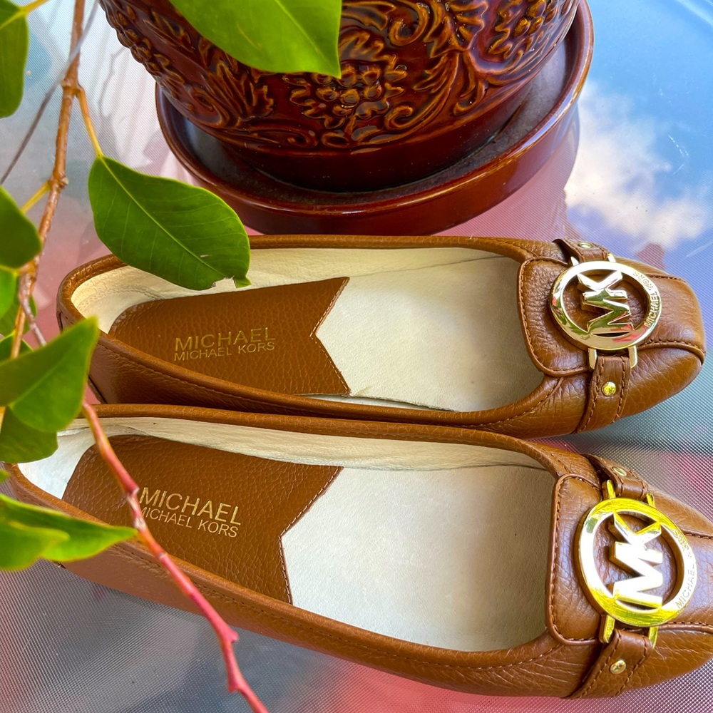Michael Kors flats